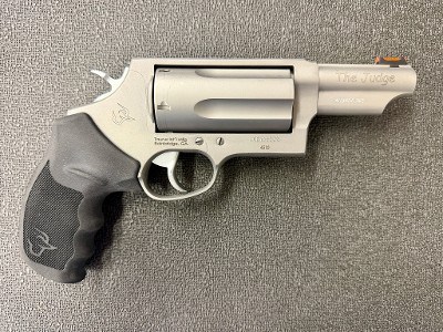 TAURUS JUDGE MAGNUM .45 LC/.410 GA - Image 2 of 12