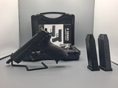 HECKLER & KOCH P30S V3 .40 S&W - Image 1 of 8