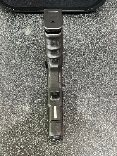 GLOCK 21 G4 .45 ACP - Image 9 of 11