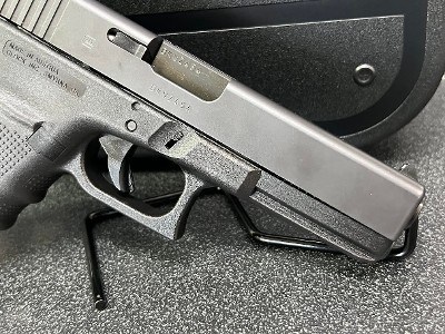 GLOCK 21 G4 .45 ACP - Image 6 of 11