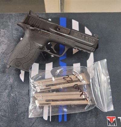 SMITH & WESSON M&P22 COMPACT .22 LR - Image 1 of 4