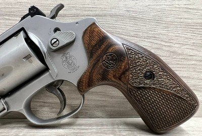 SMITH & WESSON 60-15 PRO SERIES .357 MAG - Image 4 of 8