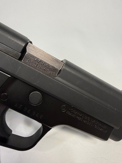 SIG SAUER P229 .40 S&W - Image 3 of 12