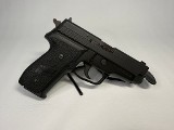SIG SAUER P229 .40 S&W - Image 2 of 12