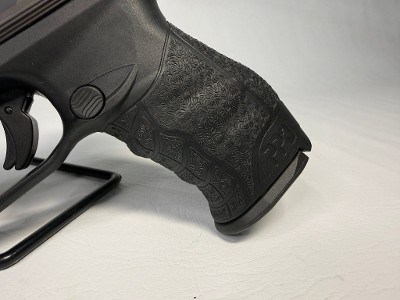 WALTHER PPQ .22 LR - Image 7 of 7