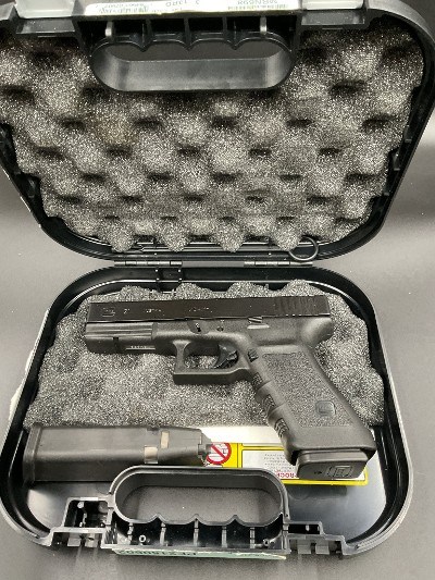 GLOCK 21 GEN 3 SF .45 ACP - Image 6 of 7