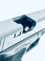 GLOCK 17 9MM LUGER (9x19 PARA) - 8 of 11