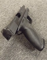 SMITH & WESSON M&P40 .40 S&W - Image 5 of 6