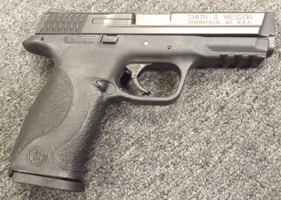 SMITH & WESSON M&P40 .40 S&W - Image 2 of 6
