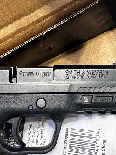 SMITH & WESSON M&P 9 SHIELD EZ M2.0 9MM LUGER (9x19 PARA) - Image 4 of 7