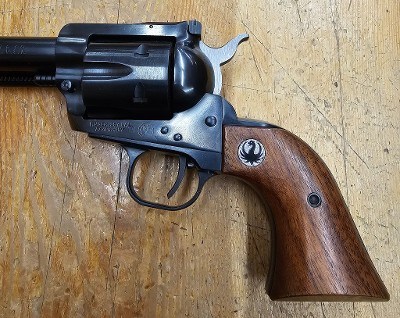 RUGER BLACKHAWK 3-SCREW.357 MAG - Image 11 of 12