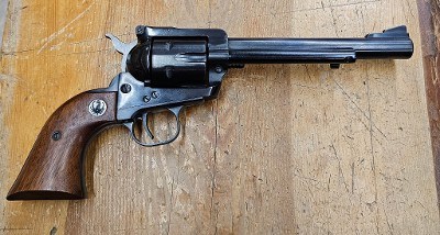 RUGER BLACKHAWK 3-SCREW.357 MAG - Image 1 of 12