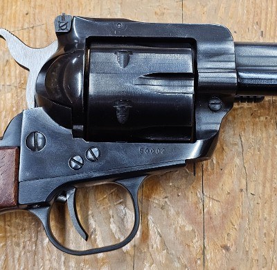 RUGER BLACKHAWK 3-SCREW.357 MAG - Image 9 of 12
