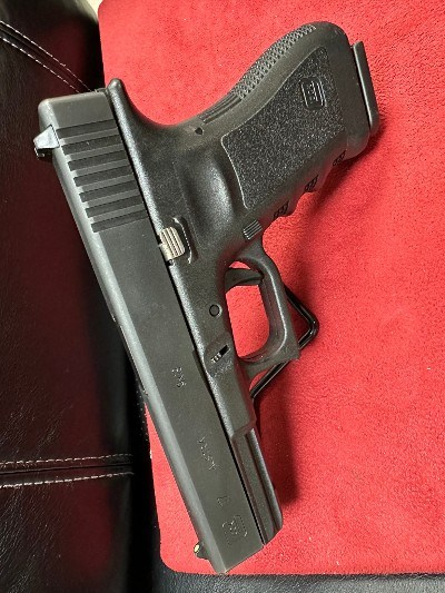 GLOCK 17 Gen 3 9MM LUGER (9x19 PARA) - Image 8 of 11
