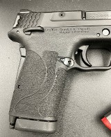 SMITH & WESSON SHIELD EZ .30 SUPER CARRY - Image 6 of 7