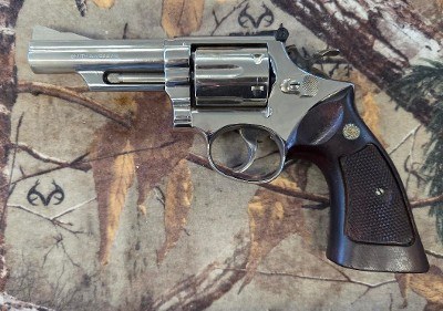SMITH & WESSON 19-3 .357 MAG - Image 1 of 6