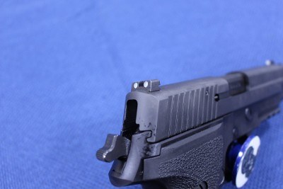 SIG SAUER P226 MK25 9MM LUGER (9X19 PARA) - Image 9 of 13