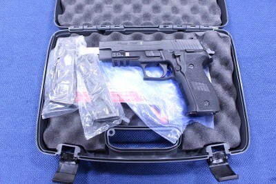 SIG SAUER P226 MK25 9MM LUGER (9X19 PARA) - Image 2 of 13