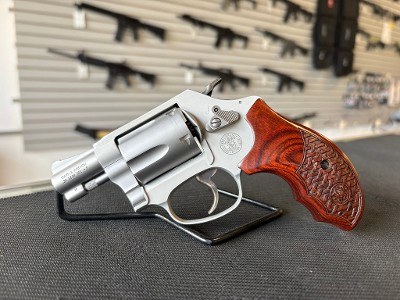 SMITH & WESSON 637-2 .38 SPL +P - Image 2 of 2