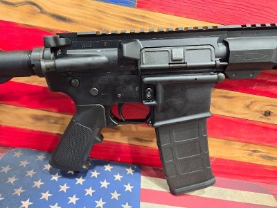 COLT CARBINE 5.56X45MM NATO - Image 5 of 6