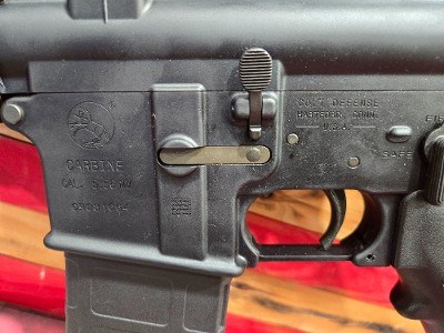 COLT CARBINE 5.56X45MM NATO - Image 3 of 6