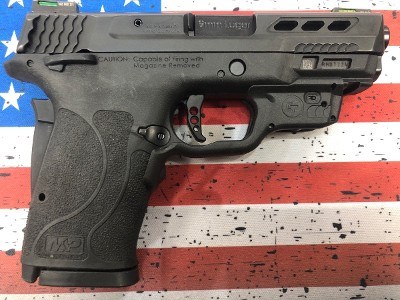 SMITH & WESSON M&P 9 SHEILD EZ PERFORMANCE CENTER 9MM LUGER (9x19 PARA) - Image 4 of 6