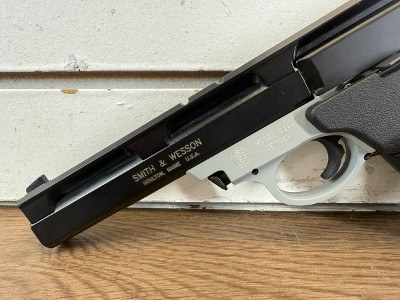 SMITH & WESSON 22A-1 .22 LR - Image 3 of 8