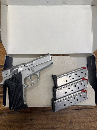 SMITH & WESSON 3913 9MM LUGER (9x19 PARA) - Image 2 of 5