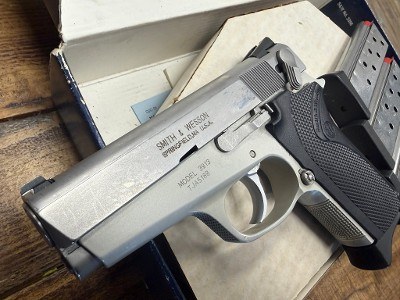 SMITH & WESSON 3913 9MM LUGER (9x19 PARA) - Image 4 of 5