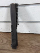 GLOCK 22 GEN 2 40 Smith & Wesson - Image 8 of 12