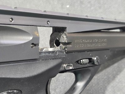 BERETTA U22 NEOS .22 LR/.22 WMR - Image 3 of 4