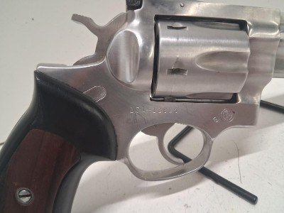 RUGER GP100 STAINLESS .357 MAG - Image 2 of 10