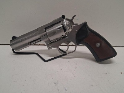 RUGER GP100 STAINLESS .357 MAG - Image 5 of 10
