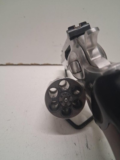 RUGER GP100 STAINLESS .357 MAG - Image 8 of 10