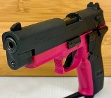 SIG SAUER MOSQUITO .22 LR - 6 of 6