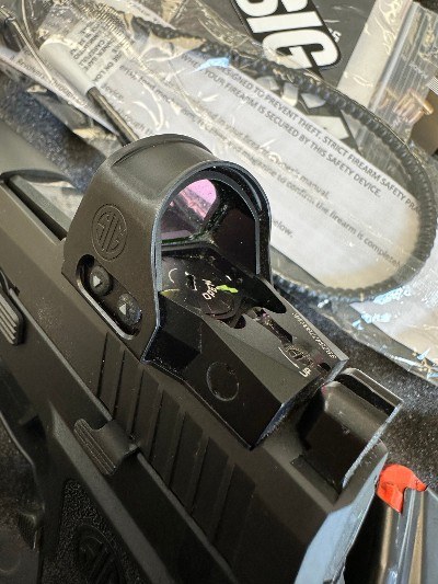 SIG SAUER P320 PRO RXP COMPACT (LE Trade-In) 9MM LUGER (9x19 PARA) - Image 2 of 9