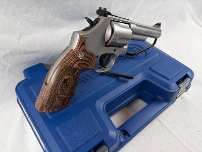 SMITH & WESSON 69 .44 MAGNUM - Image 5 of 7