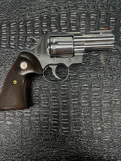 COLT PYTHON REVOLVER 357 .357 MAG - Image 2 of 8