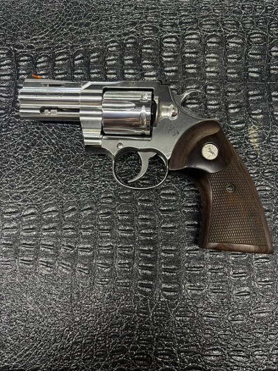 COLT PYTHON REVOLVER 357 .357 MAG - Image 1 of 8