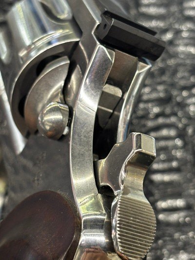 COLT PYTHON REVOLVER 357 .357 MAG - Image 8 of 8