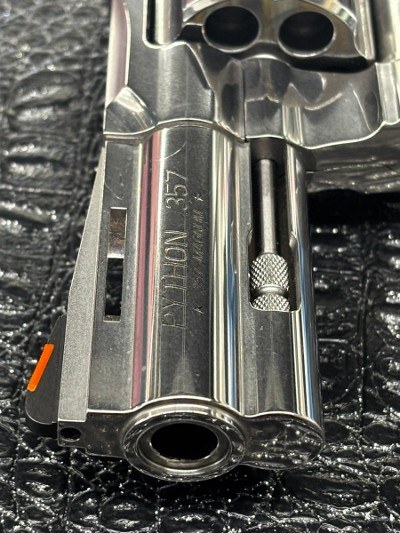 COLT PYTHON REVOLVER 357 .357 MAG - Image 3 of 8