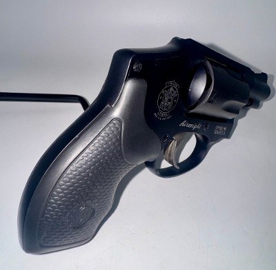 SMITH & WESSON MODEL 442-2 AIRWEIGHT .38 S&W - Image 4 of 6