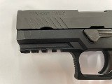 SIG SAUER P320 COMPACT 40 Smith & Wesson - Image 4 of 8