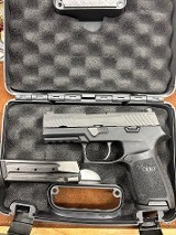SIG SAUER P320 NITRON COMPACT 9MM LUGER (9x19 PARA) - Image 2 of 4
