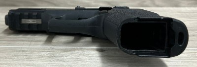 SIG SAUER SP2022 40 Smith & Wesson - Image 8 of 12