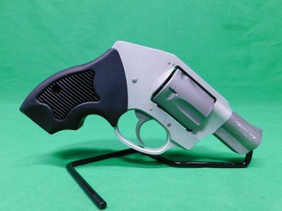 CHARTER ARMS OFF-DUTY .38 SPL - Image 2 of 9