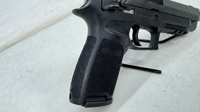 SIG SAUER M17 (P320) 9MM LUGER (9x19 PARA) - Image 9 of 16