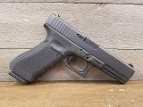 GLOCK G22 GEN 4 .40 S&W - 2 of 8
