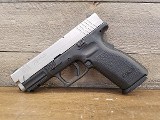 SPRINGFIELD ARMORY XD-40 .40 S&W - 2 of 5