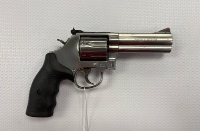 SMITH & WESSON 686-6 .357 MAG - Image 2 of 6